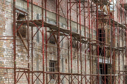 Residential scaffolding rental setup in Downey CA for home renovation